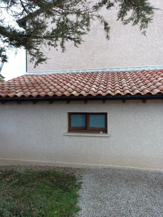 Couverture d'une toiture à Revel, Revel, Meurisse Couverture