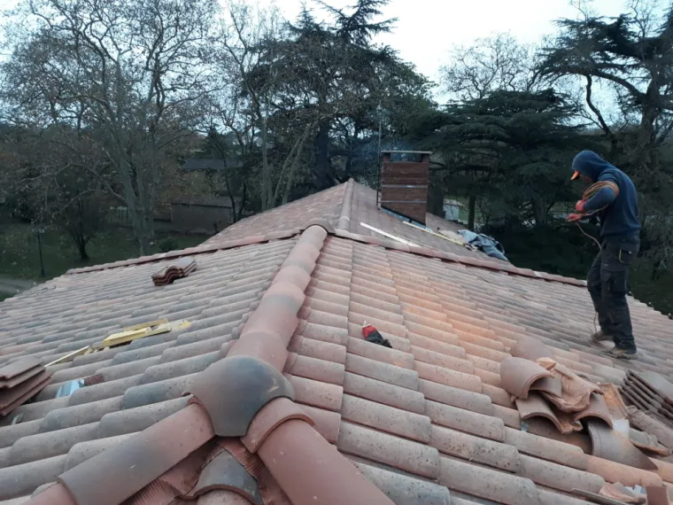 Remplacement complet d’une vieille toiture à Castres (81), Revel, Meurisse Couverture