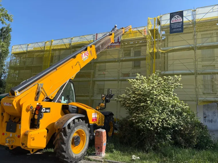 Début des travaux de charpente et de couverture pour un projet de grande ampleur, Revel, Meurisse Couverture