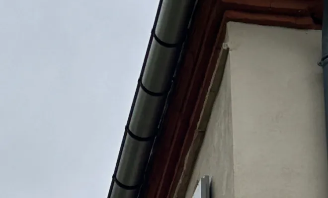 Remplacement des gouttières en zinc d’une toiture 4 pans à Revel (31), Revel, Meurisse Couverture