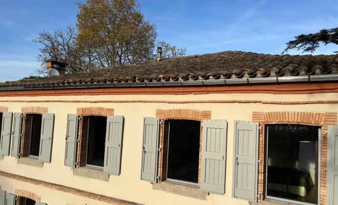 Remplacement des gouttières en zinc d’une toiture 4 pans à Revel (31), Revel, Meurisse Couverture