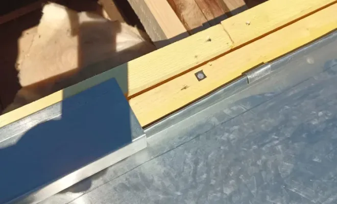 Création d’un chenal en zinc naturel 0,80 avec dilatation traditionnelle et habillage acrotère, Revel, Meurisse Couverture