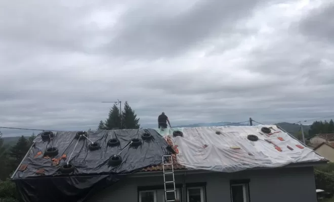 Bâche sur toiture